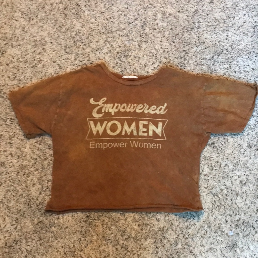 Empowered women T-shirt/Cropped shirt